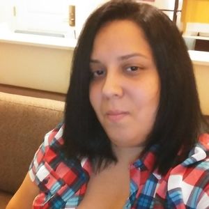 Meet your Posher, Damaris